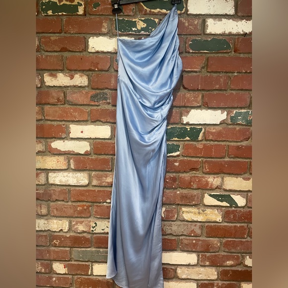 The sei X REVOVLE One Shoulder Midi Dress in Sky size 6 NWT - Picture 10 of 13